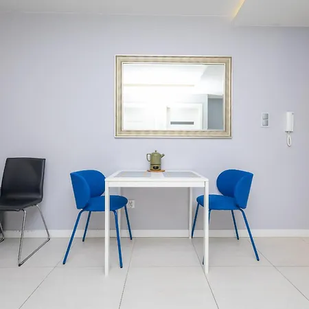 アパート Alabas - Stylish Check In 24h - Steps From Market Square & River