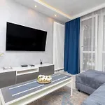 Alabas - Stylish Check In 24h - Steps From Market Square & River Apartamento