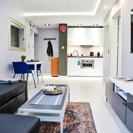 Alabas - Stylish - Steps From Market Square & River Breslavia